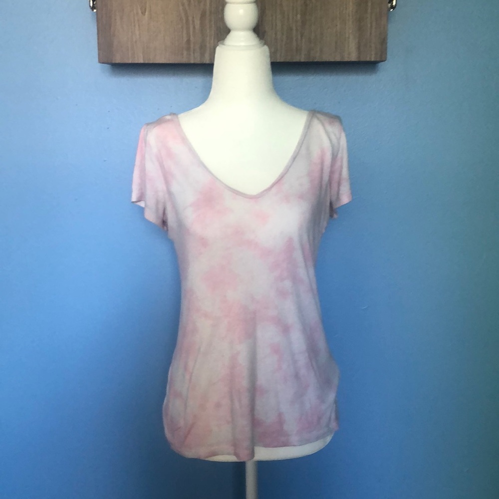 🌺Hollister tie dye pink and white tshirt🌺